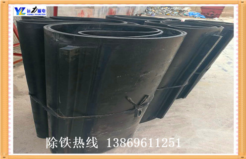 皮带除铁器，皮带除铁器价格节能好用调整方法_皮带除铁器价格节能好用跑偏原因及如何调_刮板价格
