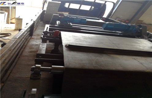 带式除铁器，河北带式除铁器哪家好工作原理_河北带式除铁器哪家好构造选型_厂家 
