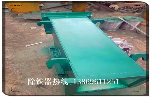 永磁管道自动除铁器，湖南永磁管道式自动除铁器_湖南永磁管道式自动除铁器批发价格_使用说明书原理型号价格