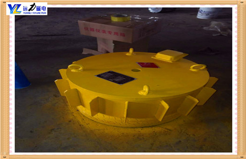 RCDD-8电磁除铁器-T1/T2/T3超强磁力,如今除铁器庞大的市场需求空间对于除铁器生产企业而言，迎来了强打的发展空间。山东远力已在除铁器市场打出名声，在如此巨大的市场规模和乐观的市场前景，各路豪强纷纷进入磁选设备市场，行业内群雄逐鹿格局悄然显现。除铁器适用于输煤港口、大型火电厂、煤矿、矿山、建材等对除铁要求特别高的场所，可在粉尘、潮湿、海边盐雾腐蚀严重等恶劣环境下正常工作.
